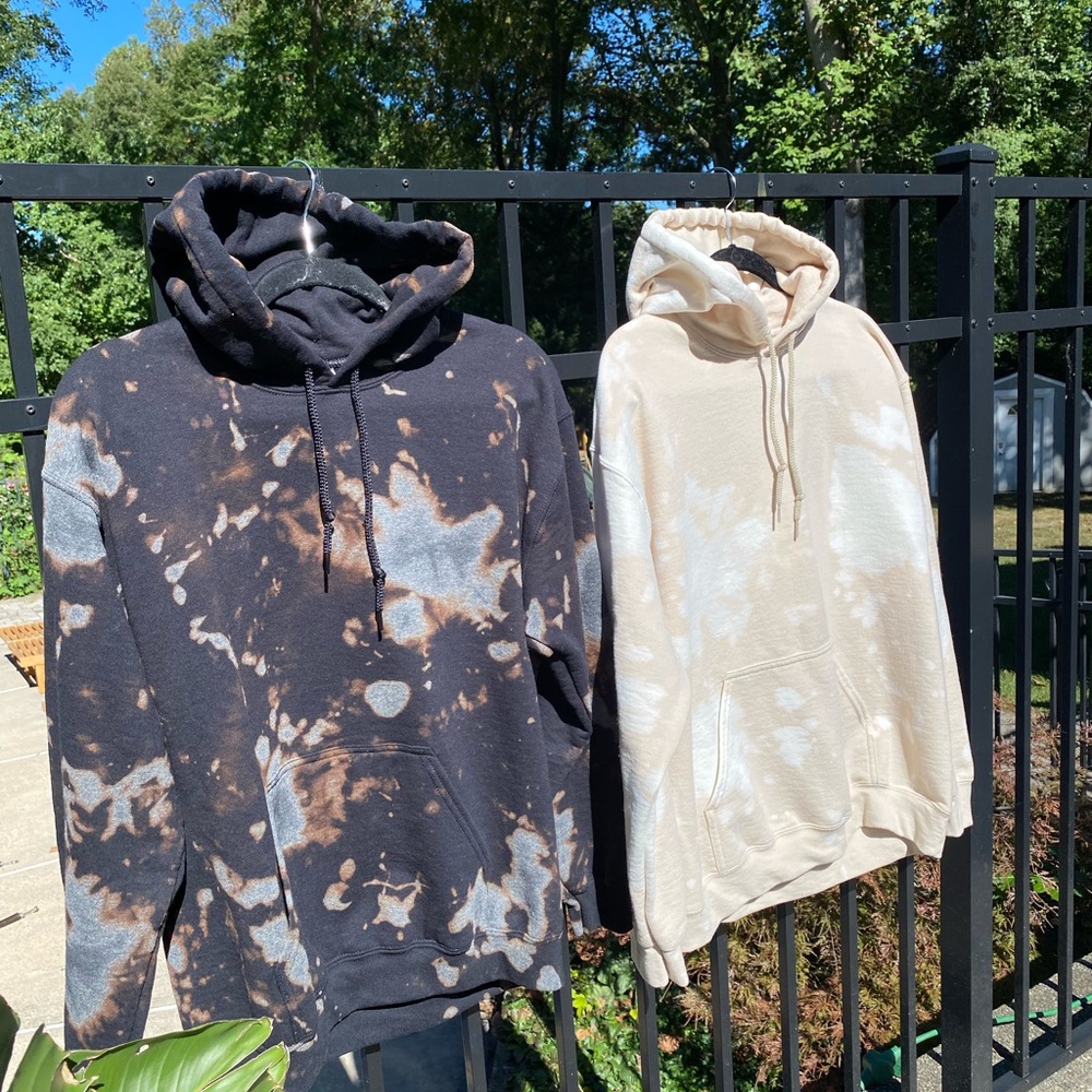 Cozy BLACK Bleach-Dye Hooded Sweatshirt